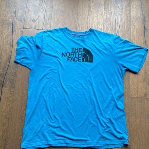 Men’s Northface T-shirt, double extra large XXL